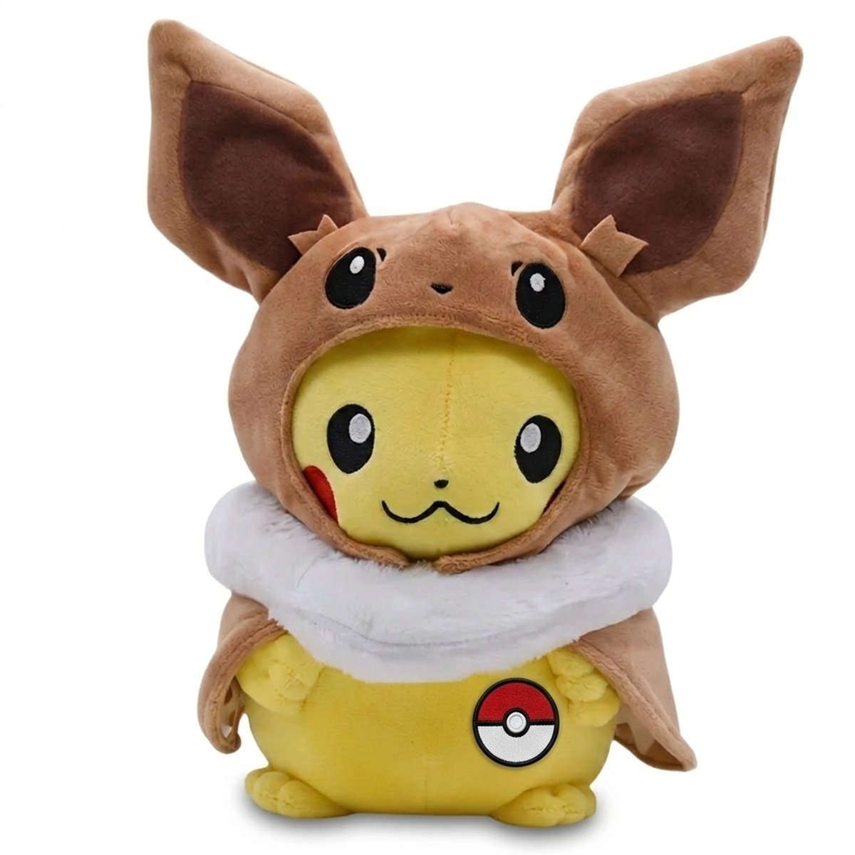 Peluche Pikachu avec badge prouvant l'authenticité du produit.