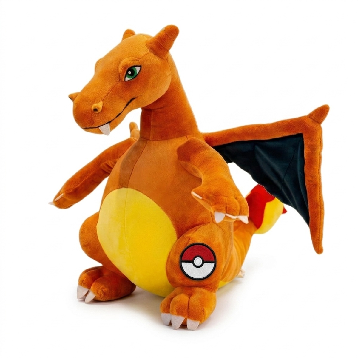 Peluche Dracaufeu Géante avec badge prouvant l'authenticité du produit.